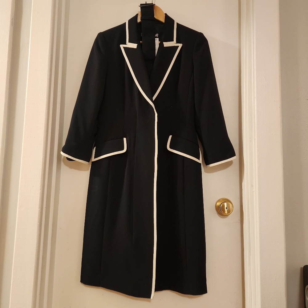 Anne Klein Elegant Tuxedo Dress